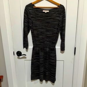 Loft Acrylic Wool. scoop neck and cinched waist. Fitted. Very clean. No pilling.